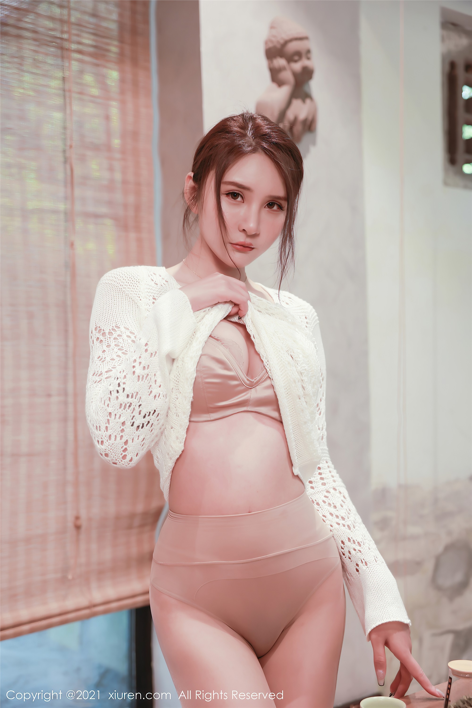 XIUREN秀人网  2021.06.10 No.3530 Emily尹菲